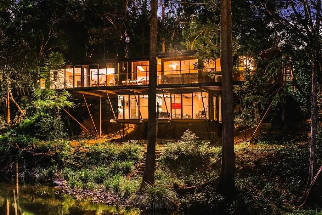 Creek House联系方式